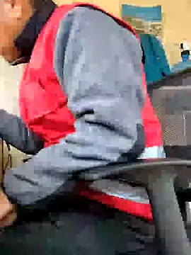 Snapshot of securityhot chatting on 01.10.25 securityhot online show from 01.10.25