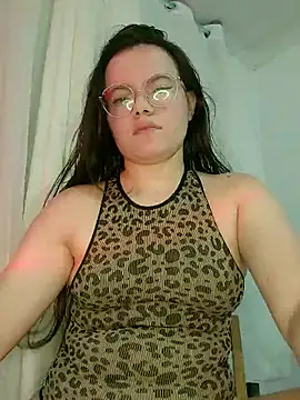 Snapshot of camillebr chatting on 03.22.26 camillebr online show from 03.22.26