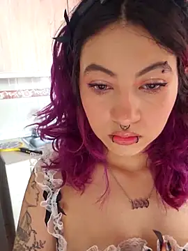 Snapshot of bri_cullen chatting on 10.07.25 bri cullen online show from 10.07.25