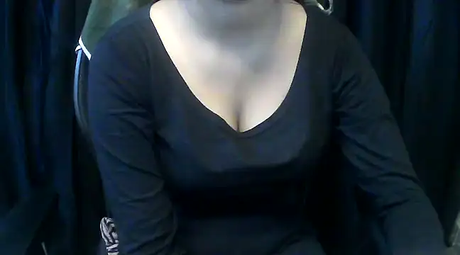 Snapshot of hot-niti chatting on 01.31.25 hot-niti online show from 01.31.25