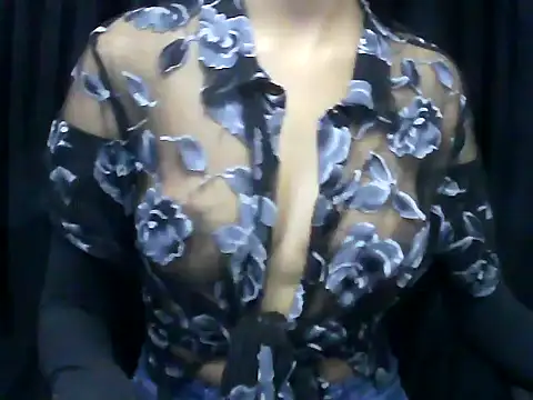 Snapshot of hot-niti chatting on 11.25.25 hot-niti online show from 11.25.25