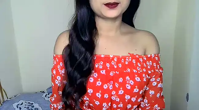 SIYA MAVI online show from 02.13.25