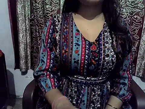 SIYA MAVI online show from 10.15.25