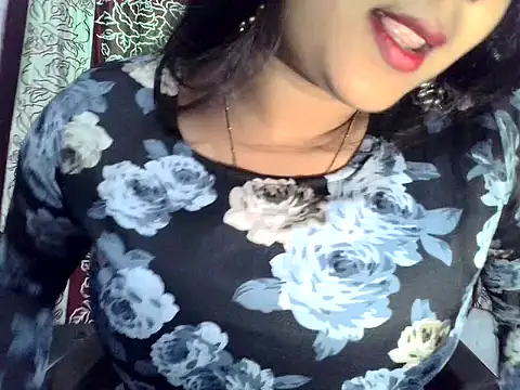 SIYA MAVI online show from 06.12.26