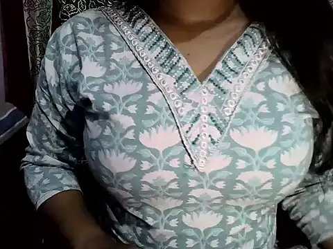 SIYA MAVI online show from 07.20.26