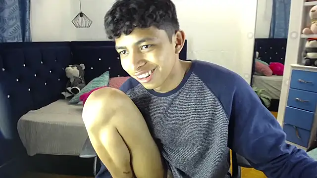 twinkmilk  online show from 03.19.25