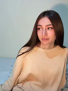Snapshot of Maddy_Jones chatting on 03.21.25 Maddy Jones online show from 03.21.25
