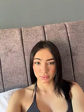 Maddy Jones online show from 06.24.26