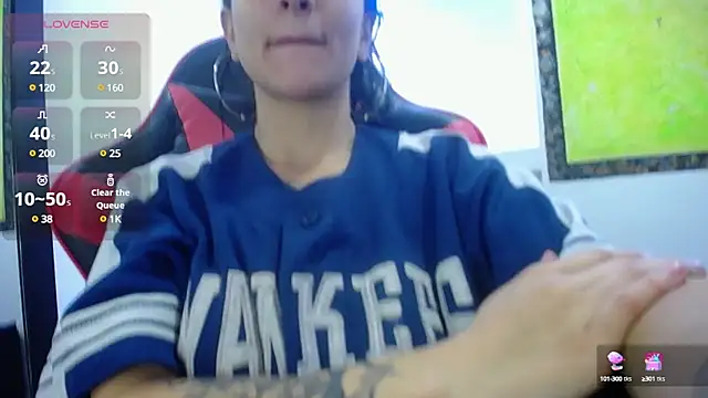 Anniee x online show from 02.26.25