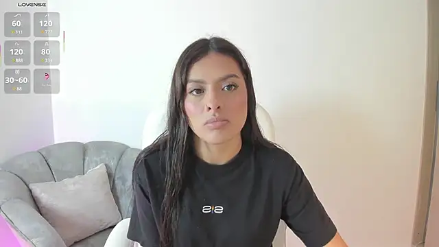 Snapshot of NiiaEvanss chatting on 02.17.25 NiiaEvanss online show from 02.17.25