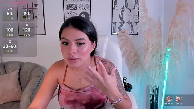 Snapshot of NiiaEvanss chatting on 11.21.25 NiiaEvanss online show from 11.21.25