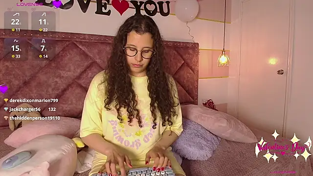 Snapshot of Charlotte__Miller chatting on 02.16.25 Charlotte  Miller online show from 02.16.25