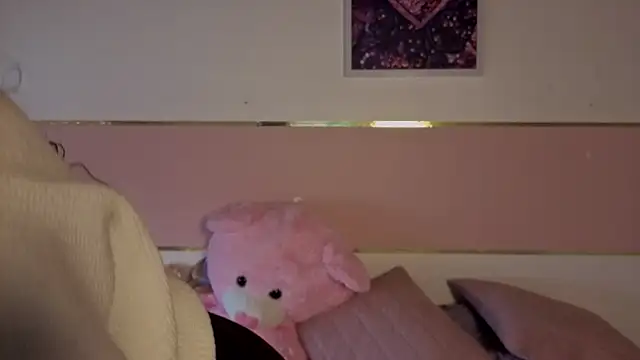 Charlotte  Miller online show from 11.20.25