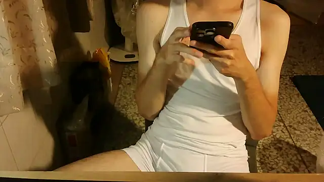 KYU890428 online show from 10.20.25