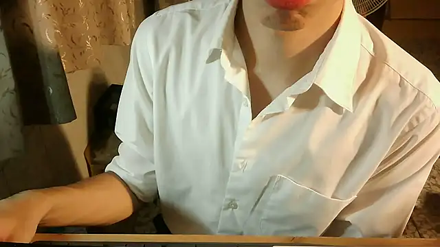 KYU890428 online show from 11.07.25