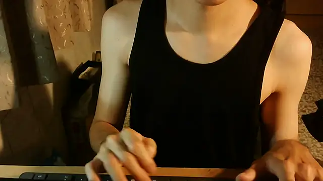 KYU890428 online show from 11.22.25