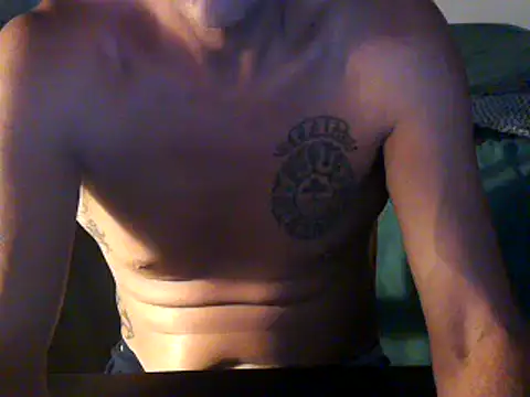 Snapshot of GoloZeusMax chatting on 02.14.25 GoloZeusMax online show from 02.14.25