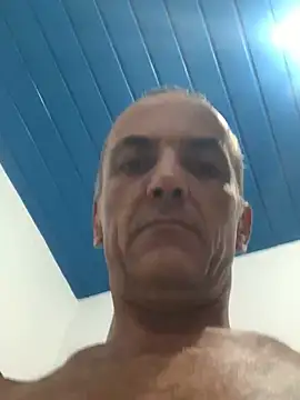 Snapshot of GoloZeusMax chatting on 03.08.26 GoloZeusMax online show from 03.08.26