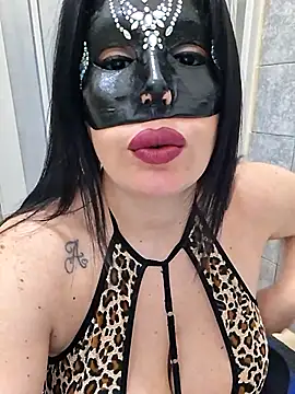 Snapshot of desyree89 chatting on 12.19.25 desyree89 online show from 12.19.25