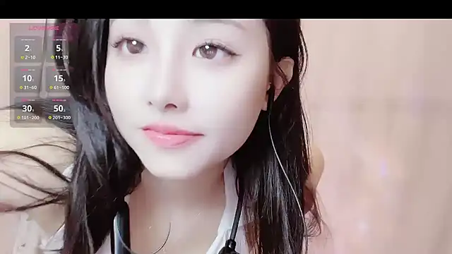 Snapshot of nicole_888 chatting on 03.05.25 nicole 888 online show from 03.05.25