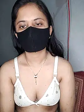 Hot Nila online show from 03.04.25