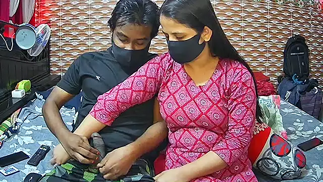 Hot Nila online show from 04.30.26