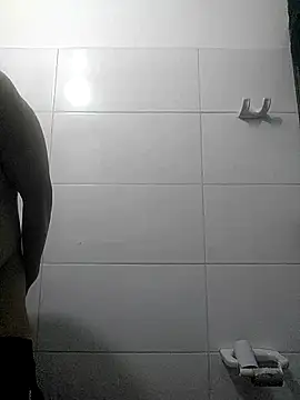 Snapshot of escorpio50jt chatting on 10.05.25 escorpio50jt online show from 10.05.25
