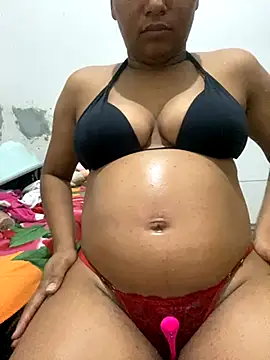 Snapshot of Mariaapimentinha chatting on 09.25.25 Mariaapimentinha online show from 09.25.25