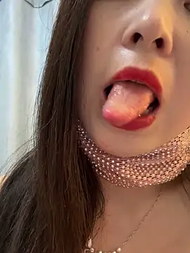 SSSniang- online show from 03.03.25