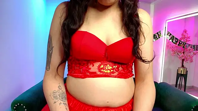 Snapshot of Arianna_sweeet chatting on 10.31.25 Arianna sweeet online show from 10.31.25