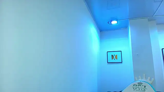 Snapshot of Arianna_sweeet chatting on 11.05.25 Arianna sweeet online show from 11.05.25