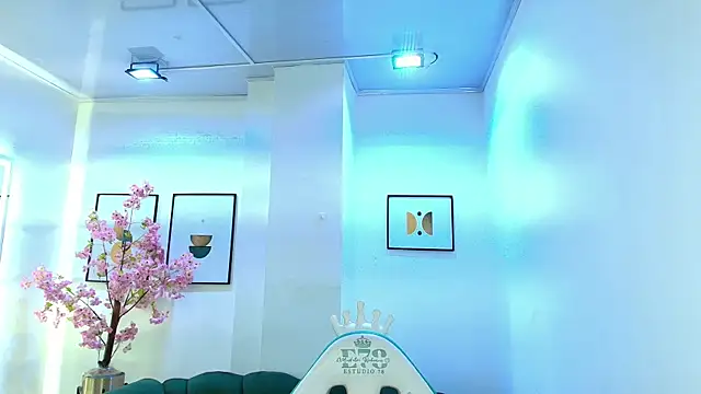 Snapshot of Arianna_sweeet chatting on 11.27.25 Arianna sweeet online show from 11.27.25