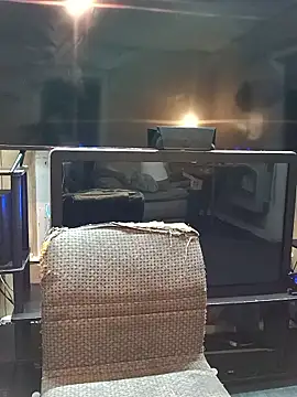 Snapshot of Rebeckalove chatting on 10.18.25 Rebeckalove online show from 10.18.25