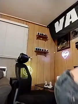 Snapshot of Rebeckalove chatting on 03.24.26 Rebeckalove online show from 03.24.26