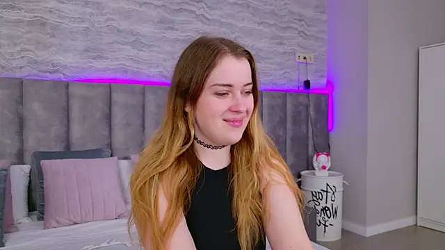 EllieGarson online show from 03.18.25