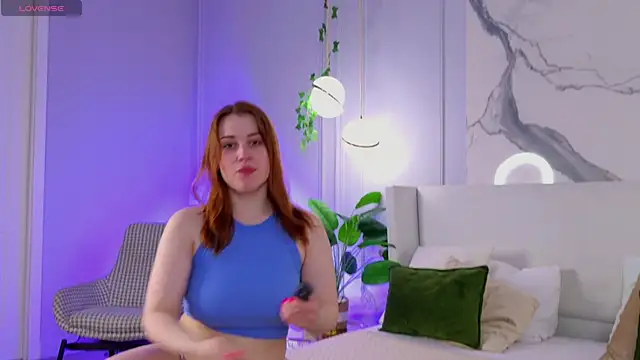 Snapshot of EllieGarson chatting on 07.02.26 EllieGarson online show from 07.02.26