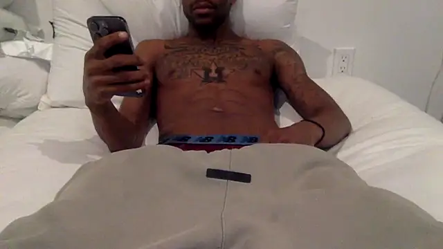 Snapshot of mileshighclub420 chatting on 03.08.25 mileshighclub420 online show from 03.08.25