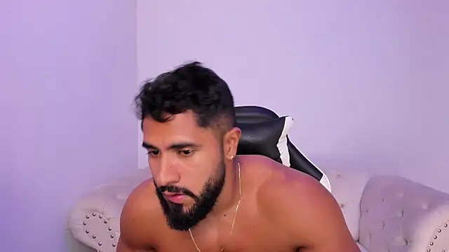 Santiago huntt online show from 02.03.26