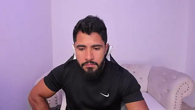 Santiago huntt online show from 02.09.26