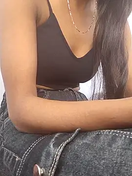 Snapshot of Barbie_183 chatting on 02.18.25 Barbie 183 online show from 02.18.25