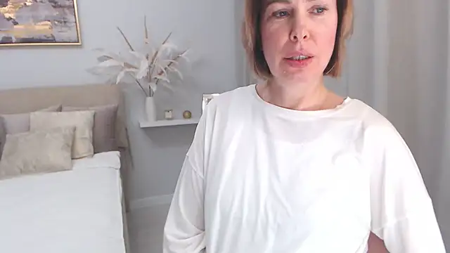 AnnyUBright online show from 03.20.25