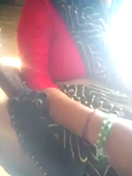 Amaya Bajwa online show from 11.05.25