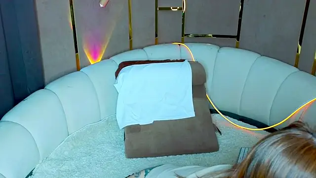 emilytrays online show from 05.27.26