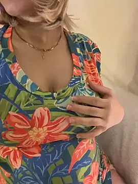 Snapshot of Maya_mimi chatting on 01.14.26 Maya mimi online show from 01.14.26