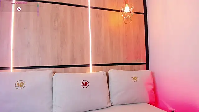 ashlyn parker online show from 09.22.25