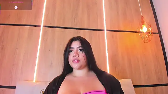 ashlyn parker online show from 12.15.25