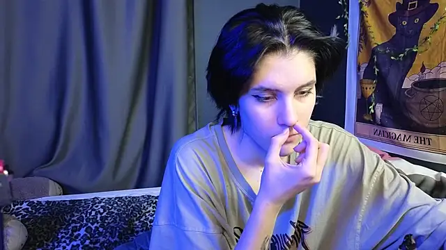 Hyeon Jin online show from 02.07.25