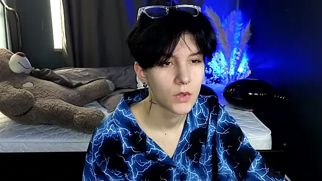 Hyeon Jin online show from 03.11.25