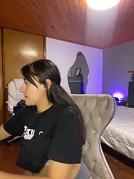 Camila pinkk online show from 02.05.25