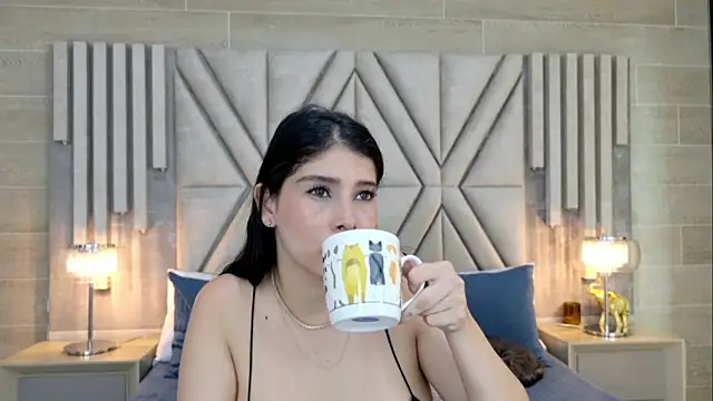 MilaRux online show from 03.14.25